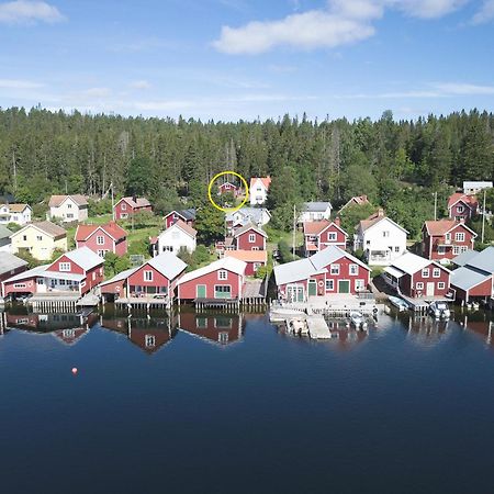 Lilla Dalbo "Adults Only, Djurfritt", Ulvoen Hoega Kusten Ulvöhamn 外观 照片